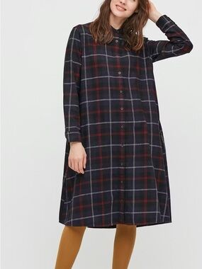 Uniqlo Flannel A-Line Flannel Shirt Pocketed Navy Maroon Plaid Dresses Sz s